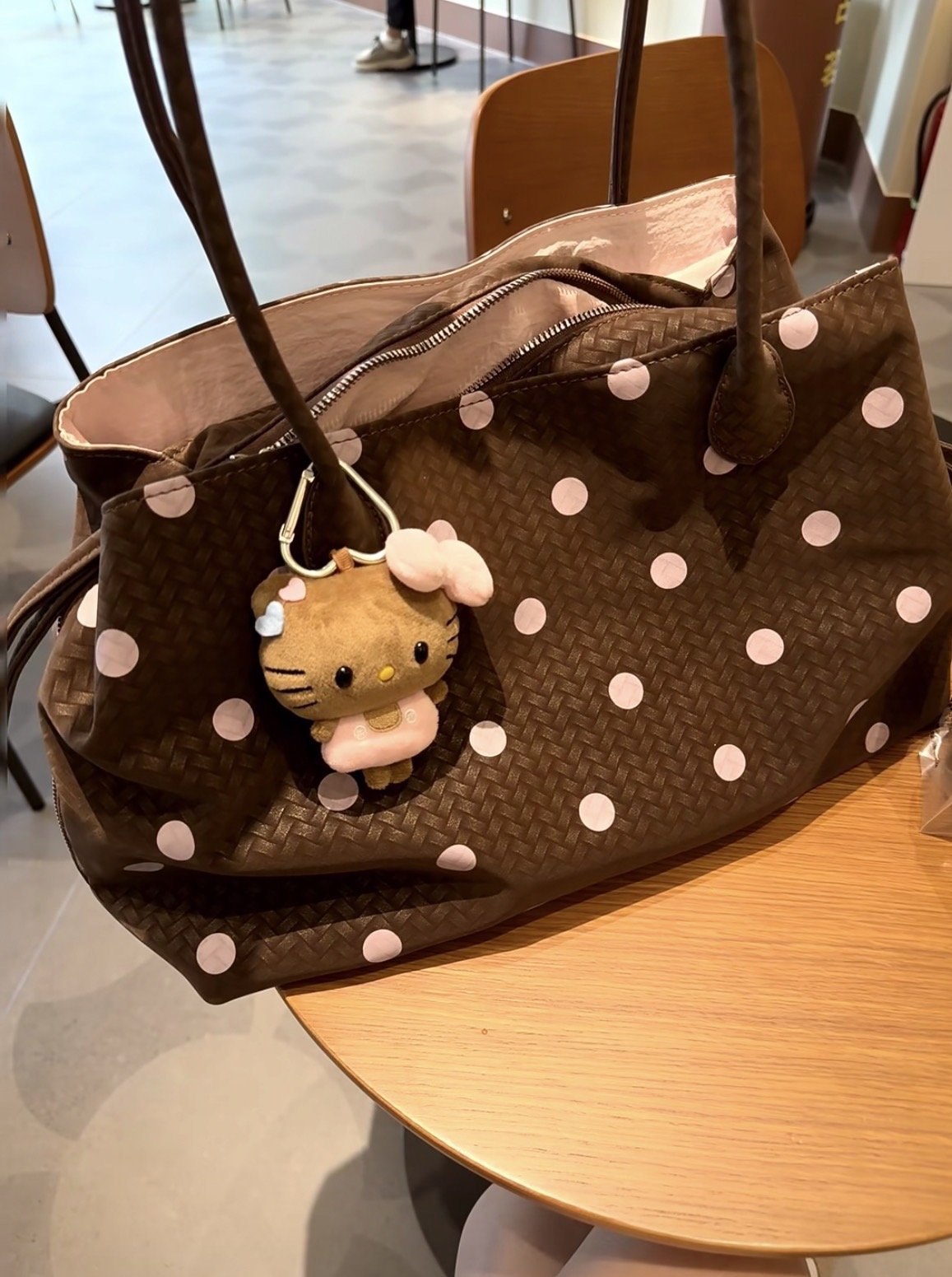 Choco Polka inner Pink - Large (39 x 20 x 25) - Premium Outside Canvas x Inside Polyester - Foto 5