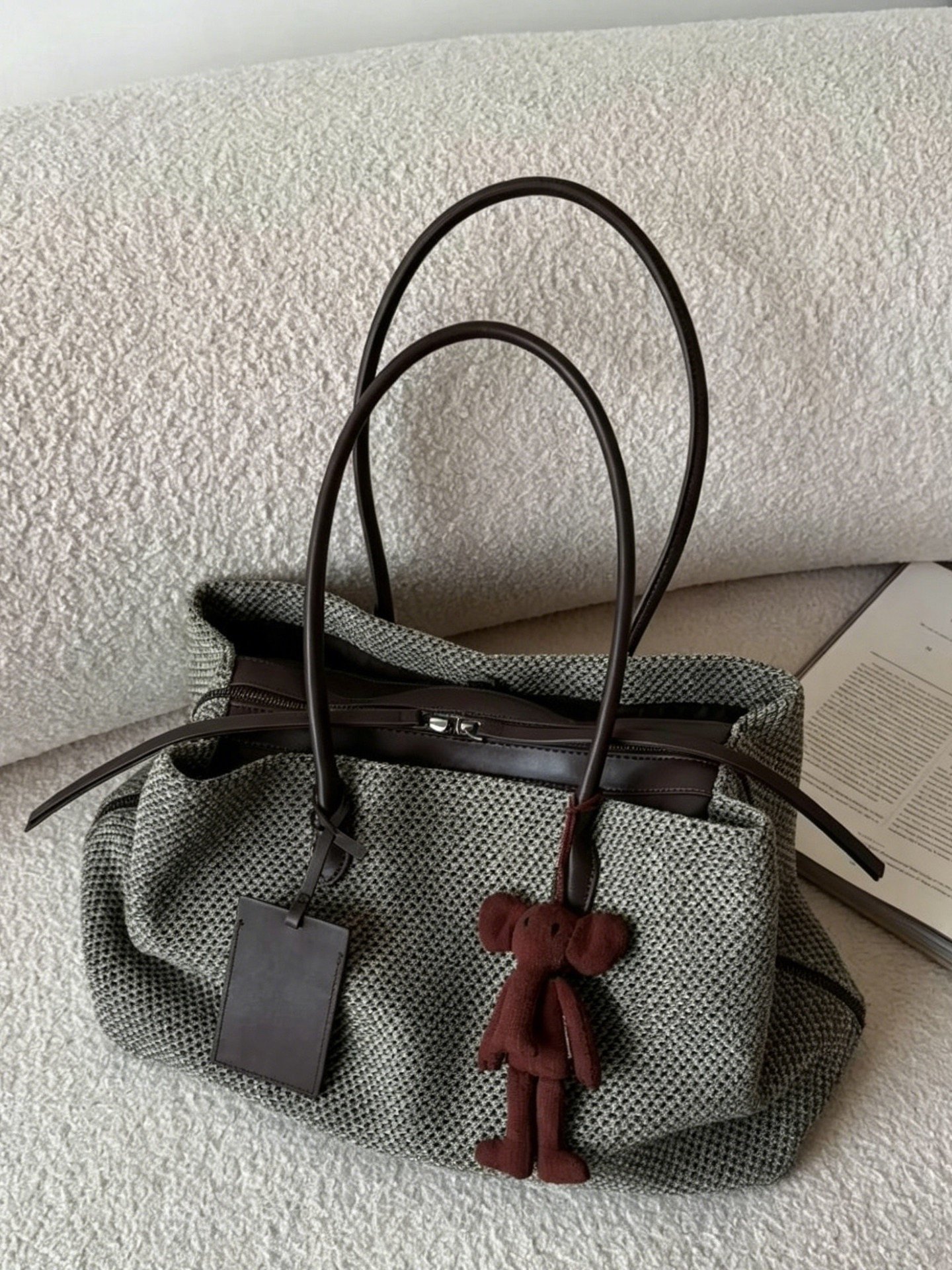 Tote Texture Exquisite - Large (39 x 20 x 25) - Premium Texture Woven - Foto 3